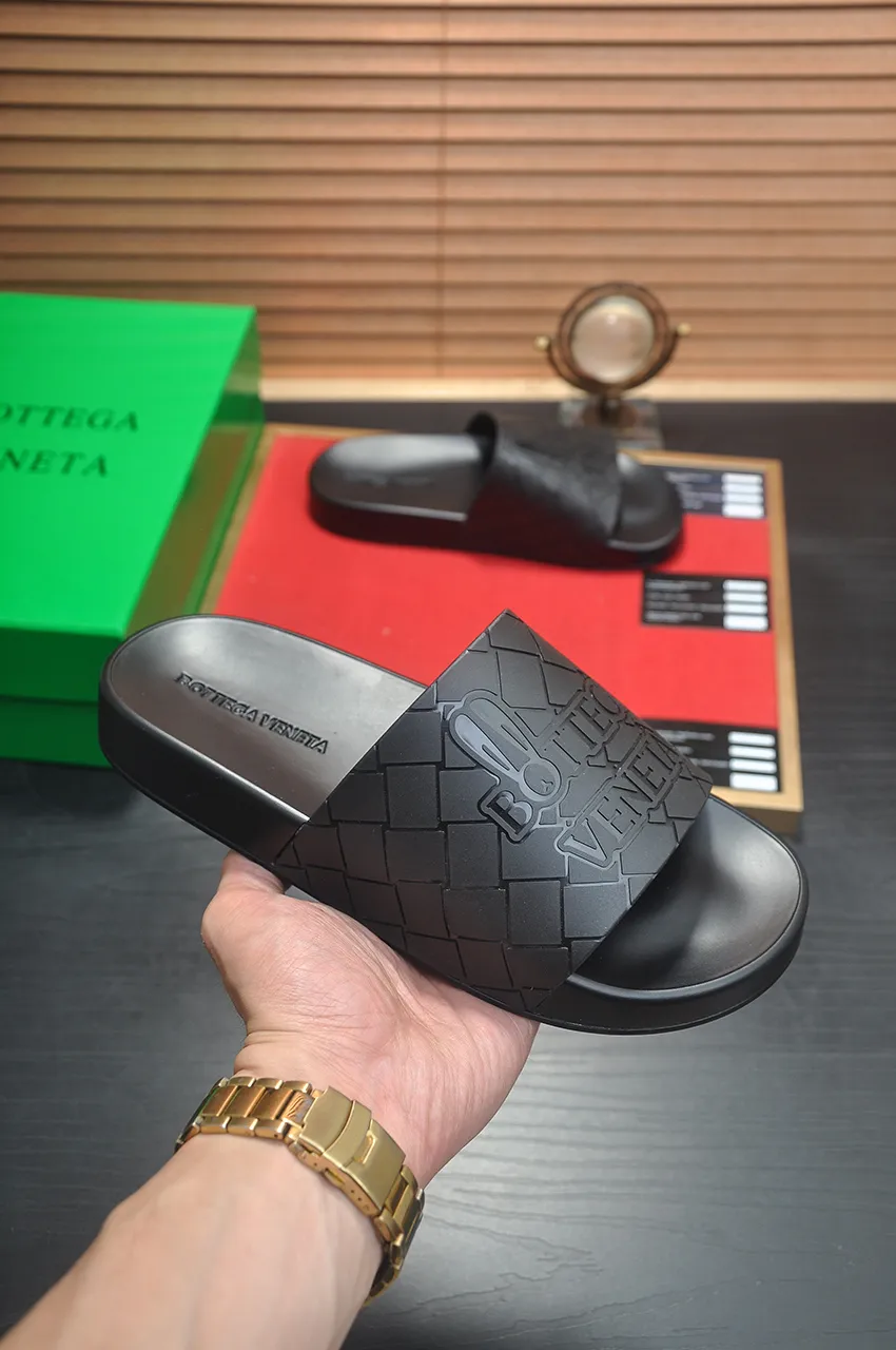 Men's shoes 💰260💶 [Botteg Venetta (BV)] (Slippers) Exclusive new model Official website new model The upper is made of superior top quality Delicate hand feel Luxurious texture Tailored for refined men Create a noble aura Delicate and regular Mark hand stitching Smooth lines Full sheepskin lining, comfortable to wash sweat 38-45